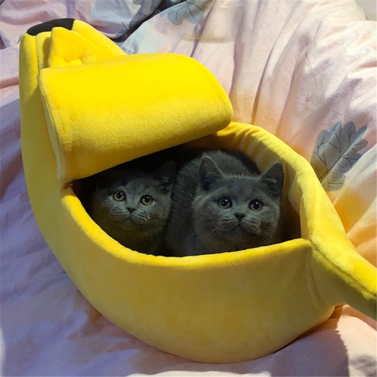 Banana Shape Pet Bed - Image 8